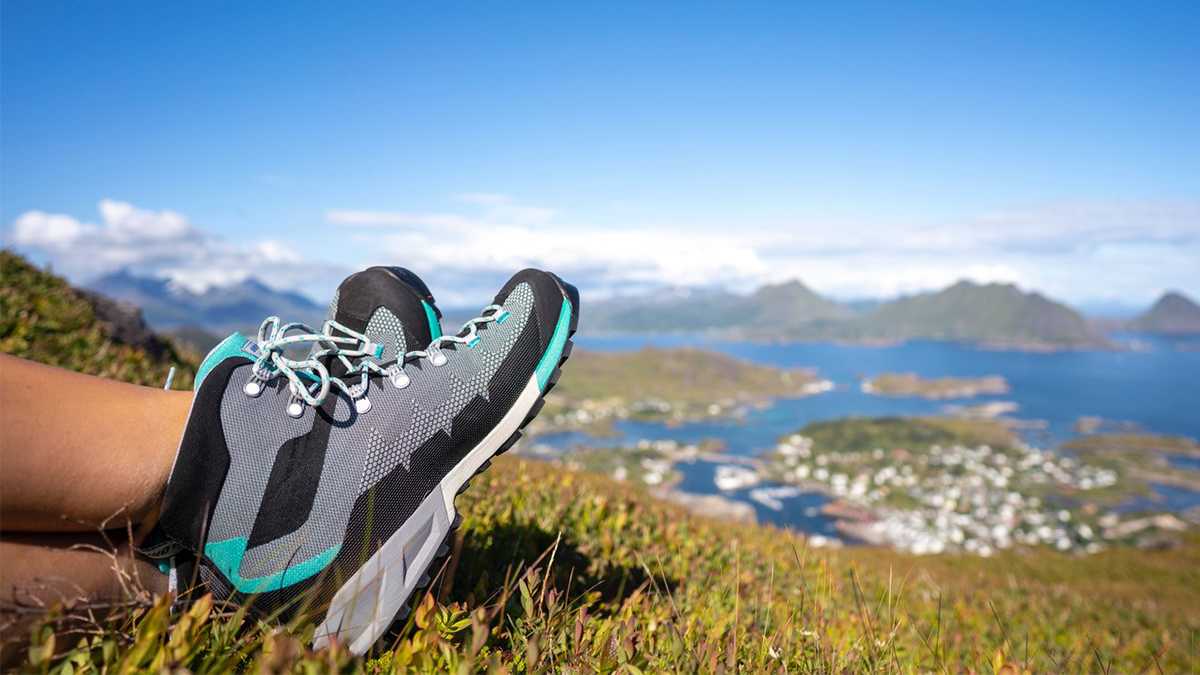 Summer hiking in polar regions