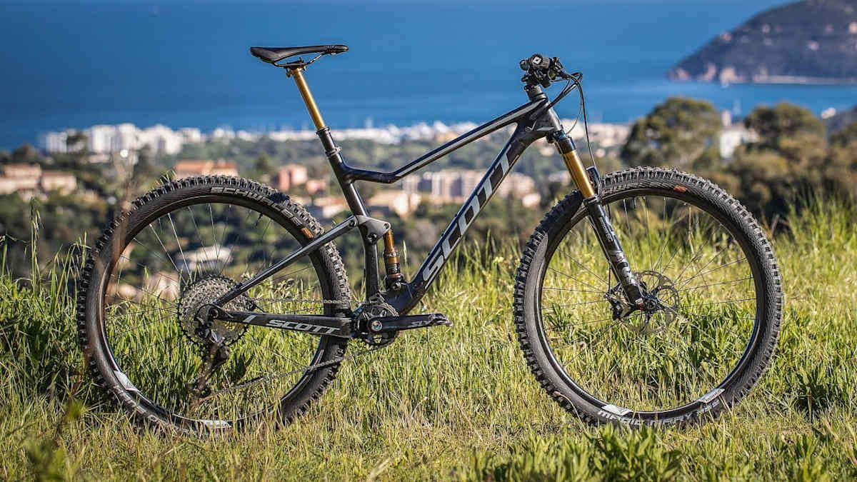 Spark Build with the new Shimano SLX groupset w/ Scotty Laughland