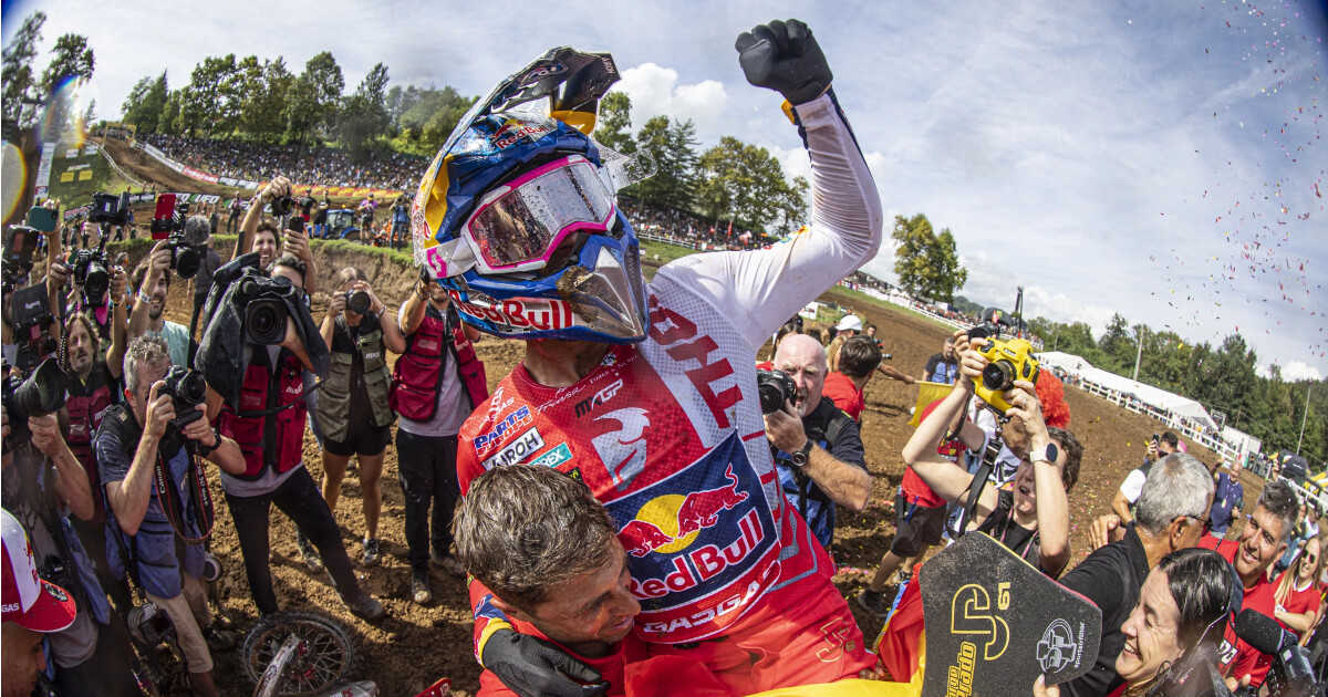 Prado and Adamo win MXGP & MX2 FIM Motocross World Championships!!! | Scott