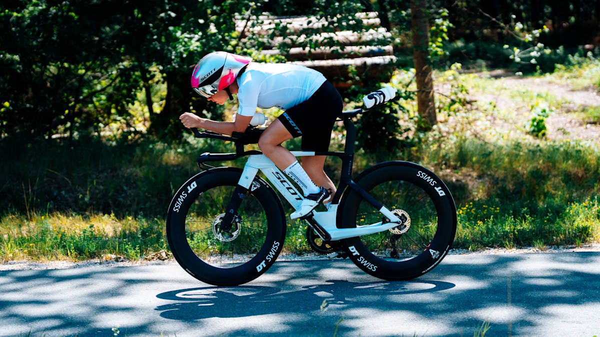 Alanis Siffert racing at Challenge Roth 2026